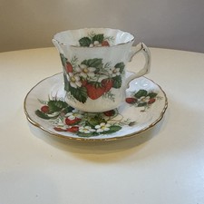 Hammersley & Co Bone China Tea Cup and Saucer with Mint Green Interior and Hand-Painted Floral Chintz — listing 5