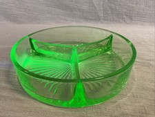 Green Uranium Depression Glass Divided Grill Platter, Recollection/Madrid-Style Pattern, 10 inch — listing 4