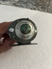 Vintage Level-Wind Baitcasting Reel (maker unidentified)