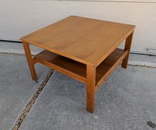 Mid-Century Modern Teak Tapered-Leg Side / Coffee Table — listing 2