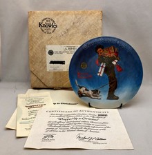 Norman Rockwell 'Wrapped Up In Christmas' 1981 Collector Plate by Edwin M. Knowles — listing 3