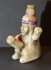 Peruvian Chulucanas-Style Hand-Painted Pottery Bottle Vase with Tall Neck — listing 5