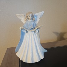 Lladró Porcelain Angel Tree Topper Holding Music Scroll, 'Angelic Melody' Style — listing 5