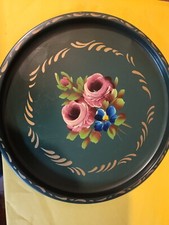 Vintage Hand-Painted Tole Serving Tray, Black with Rosemaling-Style Floral Decoration — listing 6