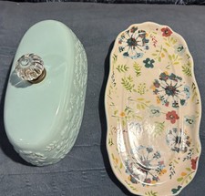 The Pioneer Woman Ceramic Covered Butter Dish with Floral Pattern and Red Doorknob Finial — listing 3