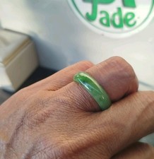 Vintage Men's Yellow Gold-Tone Green Jade Cabochon Signet-Style Ring