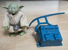 Kenner Star Wars Yoda 3.75" Action Figure with Cloth Robe, Orange Snake and Gimer Stick — listing 4