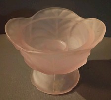 Viking Glass Pink Satin Frosted Petal Bowl with Ruffled Rim — listing 4