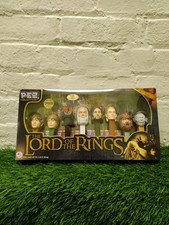 PEZ Collector's Series The Lord of the Rings Limited Edition 8-Dispenser Gift Set (Walmart Exclusive with Eye of Sauron) — listing 4