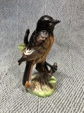 Porcelain American Robin Family Bird Figurine with Nest and Lily — listing 3