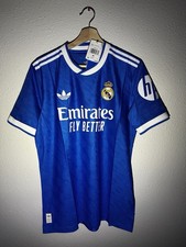 Real Madrid 2022-23 Adidas Away Jersey (Purple/Lilac) — listing 3