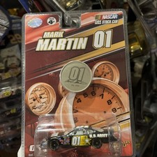 Winner's Circle Mark Martin #5 CARQUEST 51st Daytona 500 Limited Edition Two-Car Set 1:64 — listing 5