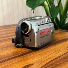 Sony Handycam DCR-DVD108 DVD Camcorder with 40x Optical Zoom, Silver — with Battery, Charger, Carrying Bag & Mini DVDs — listing 5