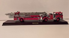 Franklin Mint 1:32 Scale 1965 Seagrave Aerial Ladder Tiller Fire Truck Ladder Co. No. 5 — listing 2