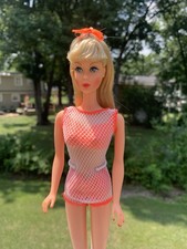 Lot of Vintage 1970s Barbie Dolls, Skipper, Outfits & Accessories with Doll Cases — listing 2