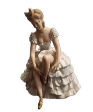 Wallendorf Porcelain Seated Ballerina Figurine Tying Ballet Slipper — listing 5