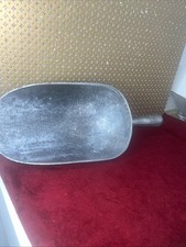 Vintage Cast Aluminum Grocery/Feed Scoop with Molded Handle, Marked 524 — listing 3