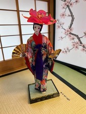 Vintage Japanese Okinawan Dancer Doll in Silk Kimono with Hanagasa Flower Hat on Lacquered Base with Glass Case — listing 3