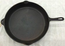 Lodge Cast Iron Skillets - 10 inch and 12 inch Pair — listing 4