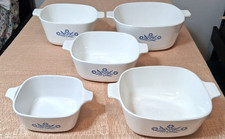 Corning Ware Cornflower Blue Broil/Bake Tray with Wire Chrome Cradle and Wood Handles — listing 4