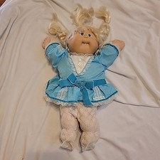 Vintage 1980s Cabbage Patch Kids Preemie Doll "Evaleen Doris" with Original Adoption Papers, Caucasian Blue-Eyed Bald Baby — listing 2