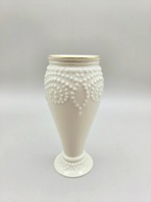 Lenox Ivory Bud Vase with Swirl Ribbed Base and Gold Trim — listing 3