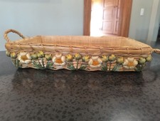 Vintage Wicker Casserole Carrier Caddy with Black Metal Handle Frame, 10.5 x 14.75 in
