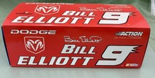 Action 1:24 Bill Elliott #94 McDonald's Mac Tonight Ford Thunderbird Diecast — listing 2