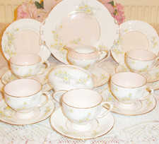 Aynsley Full Breakfast Set with Coffee Pot, Teapot, Milk Jug, Cups, Egg Cups & Plates Aynsley England — listing 6
