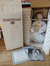 Porcelain Nativity Shepherd Boy Doll in Middle Eastern Costume — listing 2