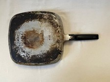 Vintage Magnalite Sidney O Cast Aluminum Square Skillet with Bakelite Handle — listing 2