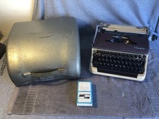 Olympia SM3 Portable Typewriter with Case — listing 4