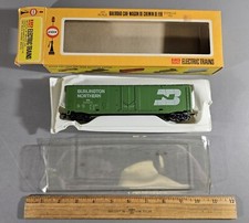 Cox HO Scale Burlington Boxcar in Original Box — listing 5