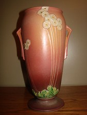 Roseville Pottery Primrose Two-Handled Vase in Tan — listing 5