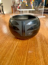 Santa Clara Pueblo Blackware Pottery Bowl with Carved Avanyu/Scallop Border, Signed Ursulita Naranjo — listing 2