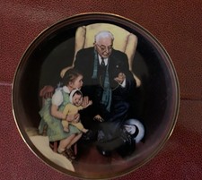 Estate Sale Lot - Collector Plates, Figurines, Music Boxes & Mixed Collectibles — listing 2
