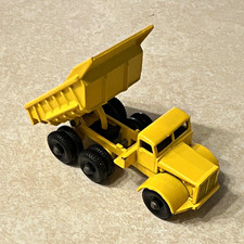 Vintage Yellow Die-Cast Dump Truck Toy, Maker Unmarked in Photos — listing 4
