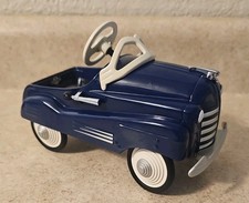 Hallmark Kiddie Car Classics 1948 Murray Pontiac Die-Cast Pedal Car Replica