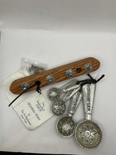 Decorative Floral Cast Pewter Measuring Spoon Set (4-piece nesting) with Leather Cord — listing 2