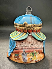 Limoges France Hand-Painted Porcelain Hinged Trinket Box, "Paris" Floral Motif — listing 5