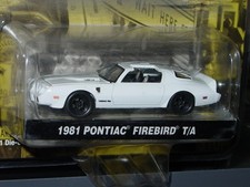 Diecast Muscle Car Model, White & Red with Blue Stripes and Race Graphics — listing 6