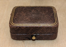 Antique Black Leather Jewelry Box with Lift-Out Velvet Tray, Lock and Tasseled Key — listing 6