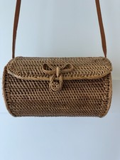 Round Woven Rattan Crossbody Bag with Floral Lining and Button-Loop Closure — listing 4