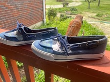 Hand-Painted Music-Themed Slip-On Canvas Sneakers with Illustrated Girls and Quotes Women's US 8-9 — listing 3
