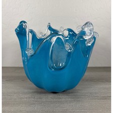 Vintage Hand-Blown Art Glass Splash Bowl with Freeform Pulled Points, Pale Green Swirl — listing 4