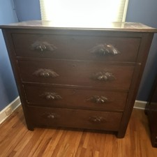 Antique American 4-Drawer Chest of Drawers with Oval Hepplewhite Brass Pulls, Early 19th Century — listing 3