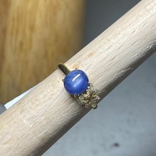 Vintage 20K Gold Three-Stone Cabochon Sapphire and Diamond Ring — listing 6