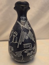 Peruvian Chulucanas-Style Hand-Painted Pottery Bottle Vase with Tall Neck — listing 6