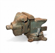 Vintage Cast Iron Swivel Base Bench Vise with Pipe Jaws — listing 2