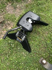 Fifth Wheel Trailer Hitch with Rail Mount Base and Locking Handle — listing 4